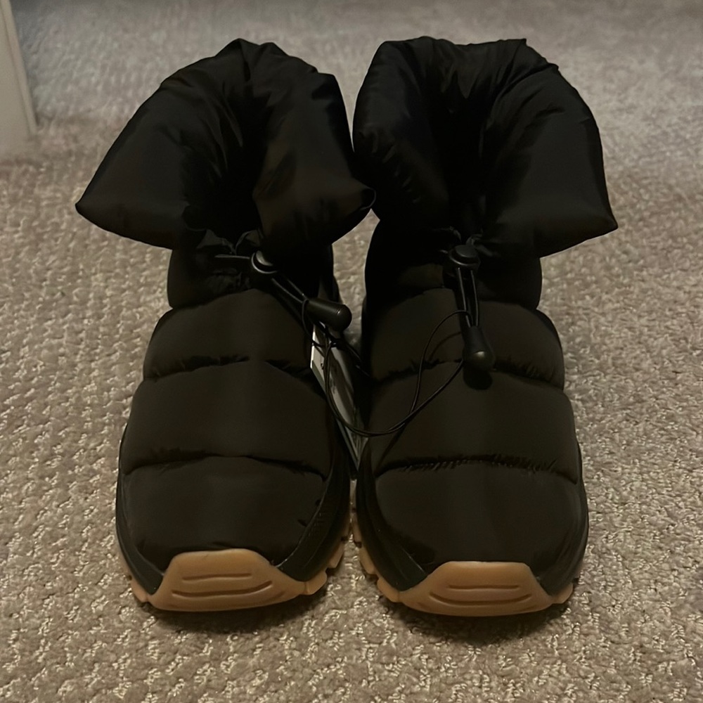 H&M padded sneaker style boot